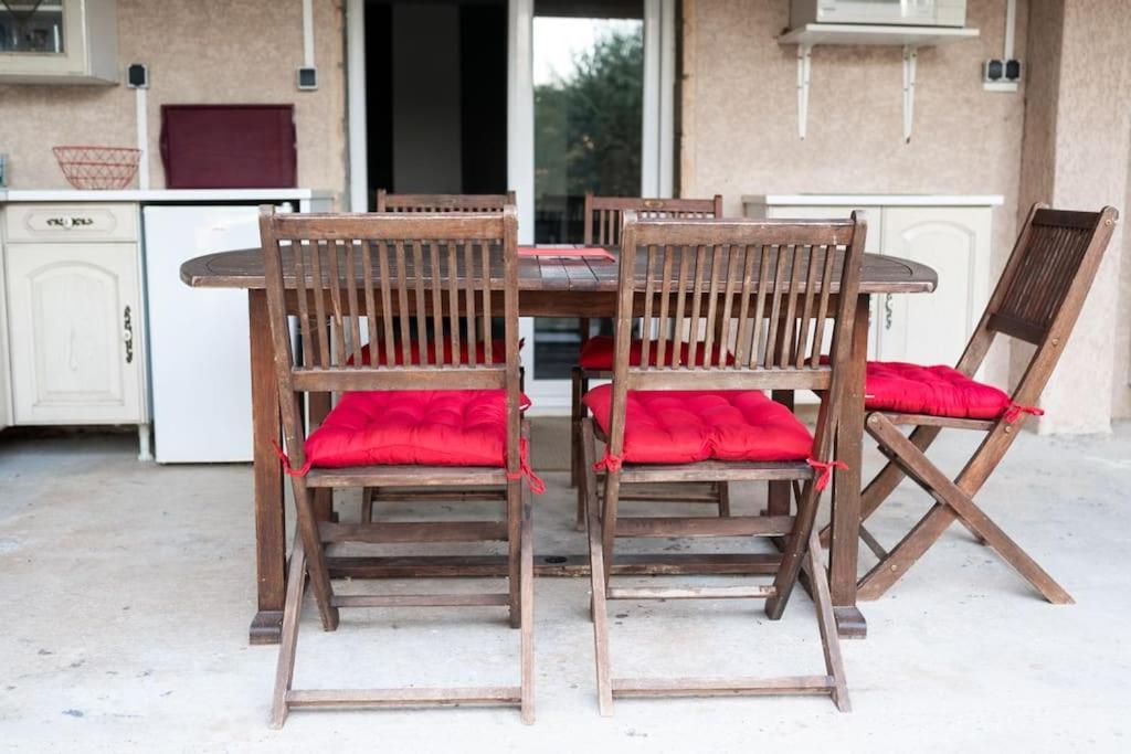 Appartement Le Jutini Caunes-Minervois Экстерьер фото
