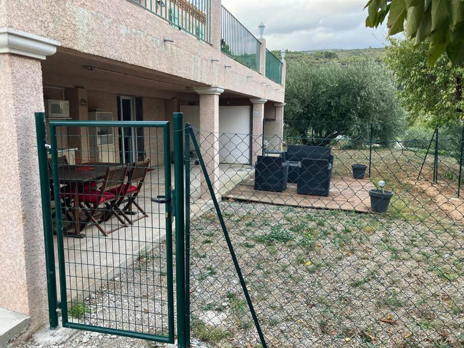 Appartement Le Jutini Caunes-Minervois Экстерьер фото